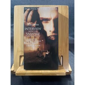 Interview with the Vampire VHS 1994 Tom Cruise Brad Pitt Horror Movie Warner